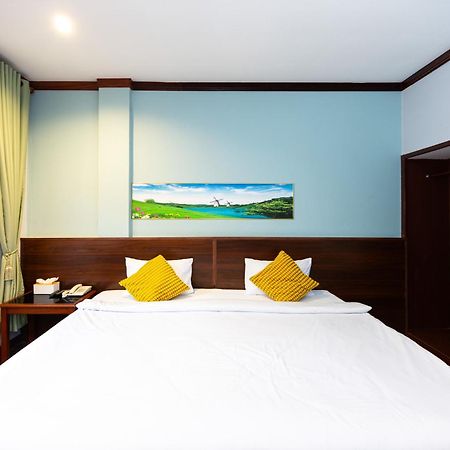 The President Hotel At Chokchai 4 Bangkok Luaran gambar