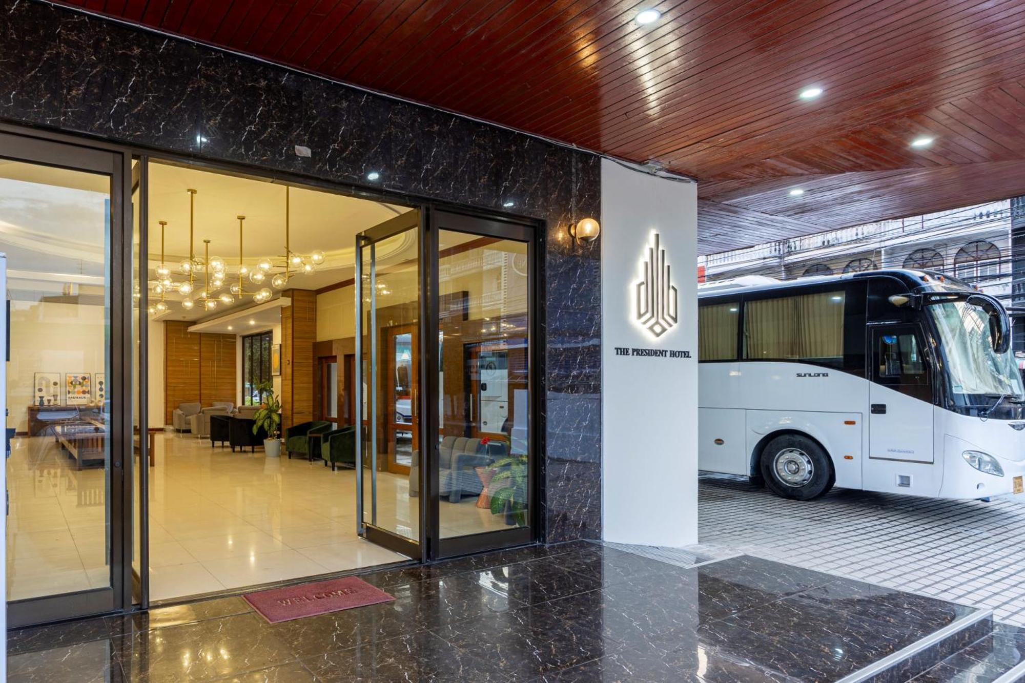 The President Hotel At Chokchai 4 Bangkok Luaran gambar
